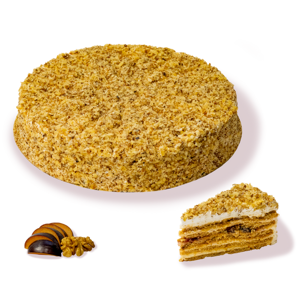 Торта 'Френска селска' от сладкарница Маргарита - пухкав с орехови слоеве и крем.