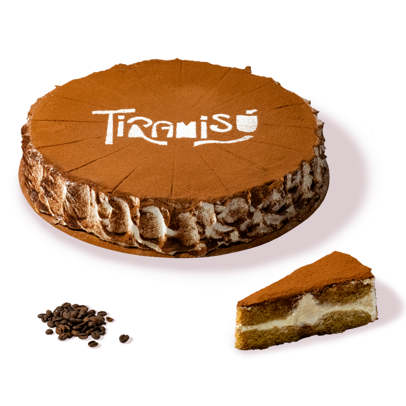 Цяла и нарязана торта Тирамису на сладкарница Маргарита.